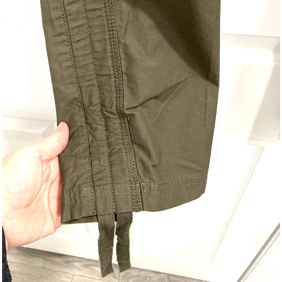 Eastern Mountain Sports Pants khaki green parachute canvas ruched tie ankles 10 - Picture 3 of 12